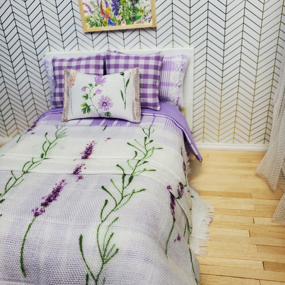 Miniature Dollhouse Lavender Floral Bedding Set 1:12 Scale